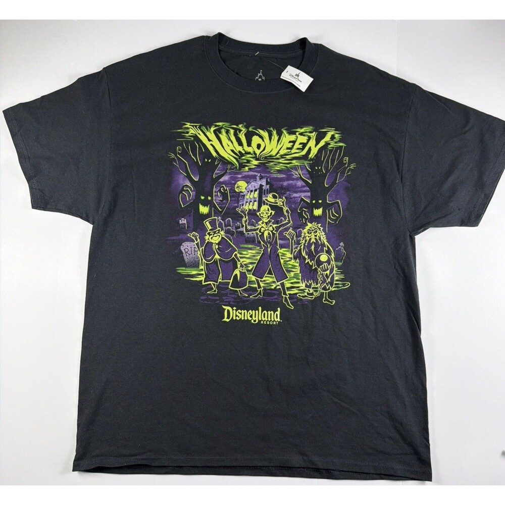 Disneyland Resort Glow-In-The-Dark Haunted Mansion Hitchhiking Ghosts Shirt XL
